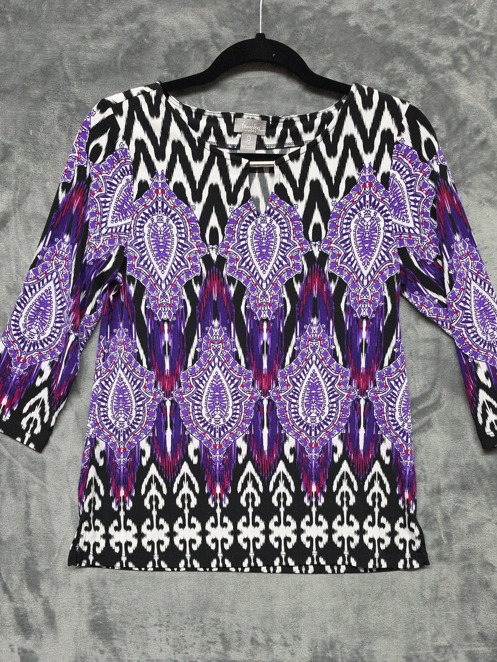 Women's Purple Patterned Long-Sleeve Keyhole Top sz (0) Sm